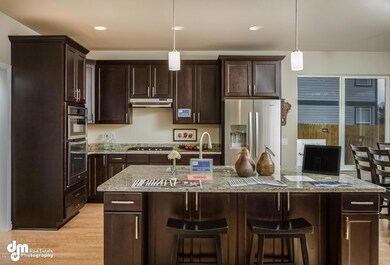 5500 Grand Teton Loop-large-023-KitchenB