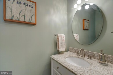 12227 Tildenwood Dr, Rockville, MD 20852 - photo 4