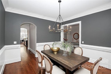 Formal Dining