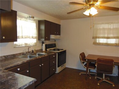 237 5th Ave, New Kensington, PA 15068 - photo 2