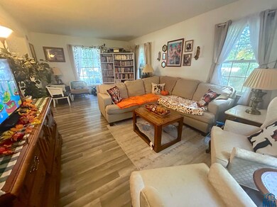 302 Bissell St, Laurens, IA 50554 - photo 7