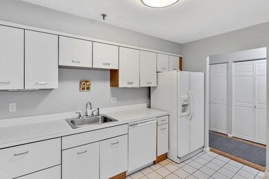 350 North St unit 103, Boston, MA 02113 - photo 5