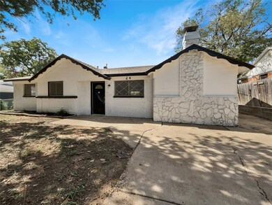 24 Coffee Tavern Rd, Bedford, TX 76022 - photo 7