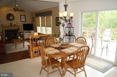 218 Riverview Ct, Sykesville, MD 21784 - photo 5