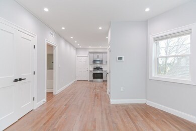 31 Highland Ct unit 1, Everett, MA 02149 - photo 3