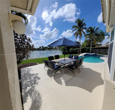 5057 Countrybrook Dr, Cooper City, FL 33330 - photo 3