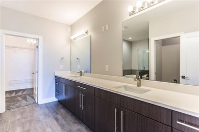 9933 Marnewood Dr, Johnston, IA 50131 - photo 7