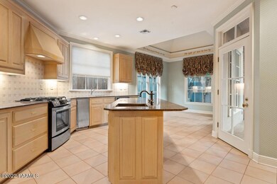 303 Oakleaf-15