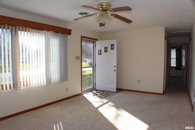 3014 W 71st St, Davenport, IA 52806 - photo 3