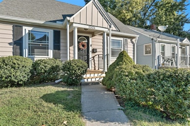 2526 Bremont Ave, Cincinnati, OH 45237 - photo 4