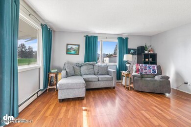 05-Living Room_ETL7379