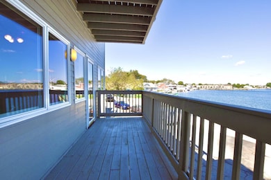 244 Bowne St unit 1st Floor, Bronx, NY 10464 - photo 2