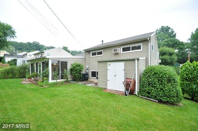 1113 Meadow Lark Dr, Halethorpe, MD 21227 - photo 5