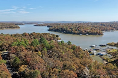 Property is close to the lakefront---and some of the best crappie fishing anywhere on the lake.