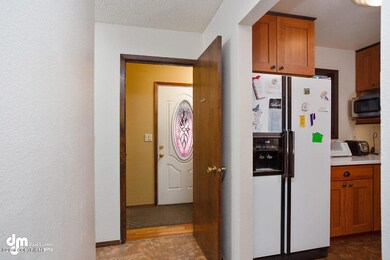 Entry and Kitchen_CG_2116-SMALL