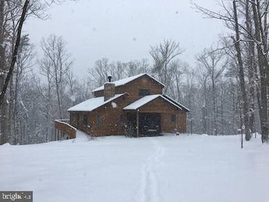 53 Key Pine Ln, Berkeley Springs, WV 25411 - photo 3