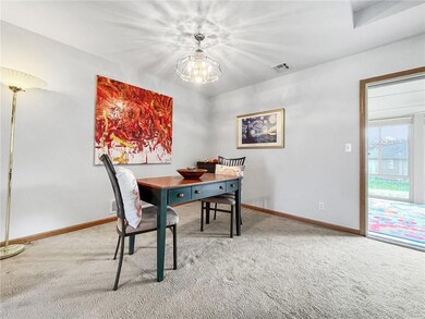 1009 SW 7th St, Lees Summit, MO 64081 - photo 7