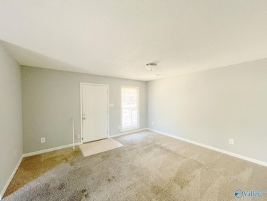 1507 Halston Cir NW unit D, Huntsville, AL 35816 - photo 3