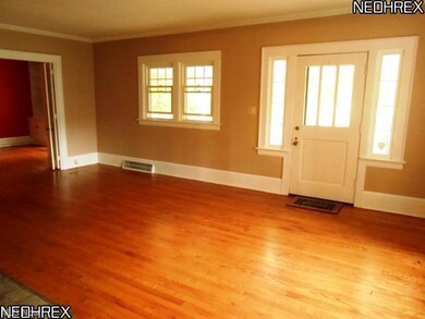 Warm & inviting Living Room