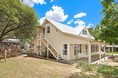 1203 N Adams St, Fredericksburg, TX 78624 - photo 5