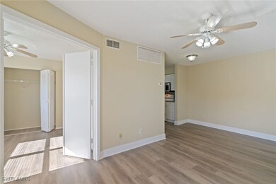 5325 Summerlin Rd unit 2509, Fort Myers, FL 33919 - photo 5