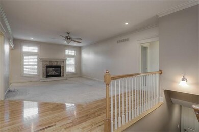 708 Redtop Ln, Raymore, MO 64083 - photo 6