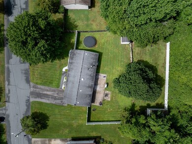 27 Utica Ln, South Dartmouth, MA 02748 - photo 2