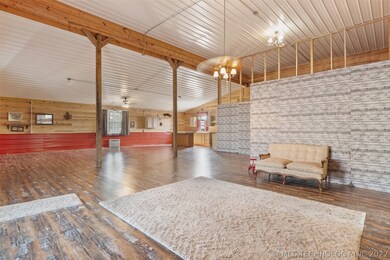 113 S Wilder St, Chouteau, OK 74337 - photo 6