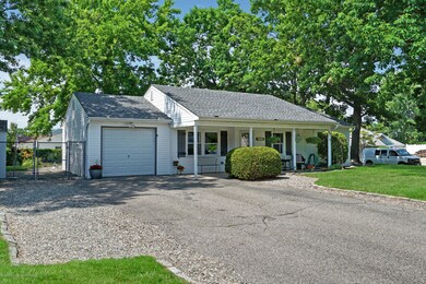 514 Holmes Ave N