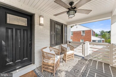 5836 Edgehill Dr, Alexandria, VA 22303 - photo 5