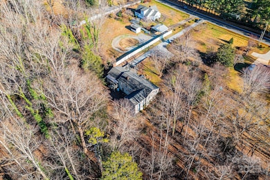 1108 Hibriten Dr SE, Lenoir, NC 28645 - photo 5