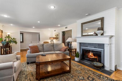 427 427 E 9th, Tyler, TX 75703 - photo 5