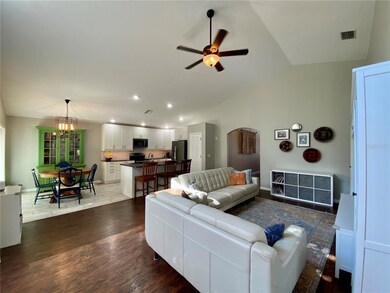 3072 Buckeye Point Dr, Winter Haven, FL 33881 - photo 5