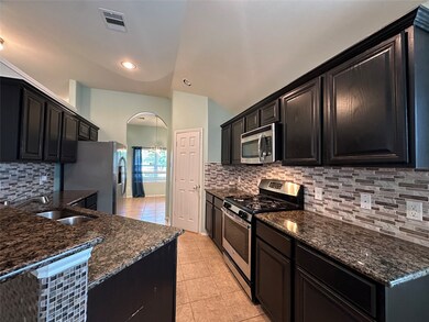 8515 Gander Bayshore Ln, Houston, TX 77040 - photo 2