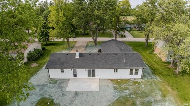 2135 Old Oak Dr, West Lafayette, IN 47906 - photo 4