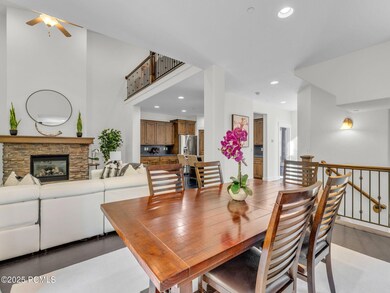 6-web-or-mls-865-w-benjamin-pl