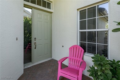 817 Vistana Cir, Naples, FL 34119 - photo 4