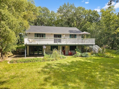 W9302 White Oak Rd, Argyle, WI 53504 - photo 4