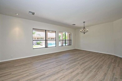 005_LivingDining Area