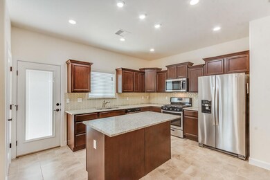 661 Paseo Modesto Dr, Horizon City, TX 79928 - photo 7