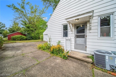 1505 Marlowe Ave, Akron, OH 44313 - photo 3