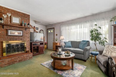5-web-or-mls-930ObrienAve-05