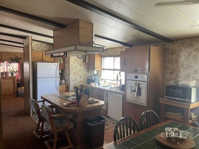 Dining to Kitchen
