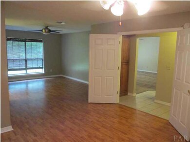 Very Large Master Suit w/ Sitting Area