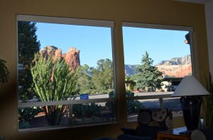 4-Living Room View 2 (Medium)