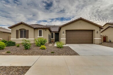 GREAT CURB APPEAL