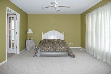 1003 York Cir, Carpentersville, IL 60110 - photo 7