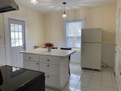 49 Euclid Ave unit 2, Springfield, MA 01108 - photo 4