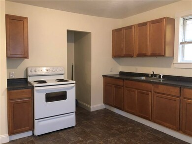 62 Bedlow Ave unit 2, Newport, RI 02840 - photo 4