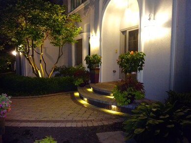 1532 Alan Rd, Naperville, IL 60564 - photo 2